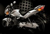 2011 Hero Honda CBZ X-treme photo